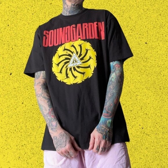 Soundgarden badmotofinger t shirt - Picture 5 of 7